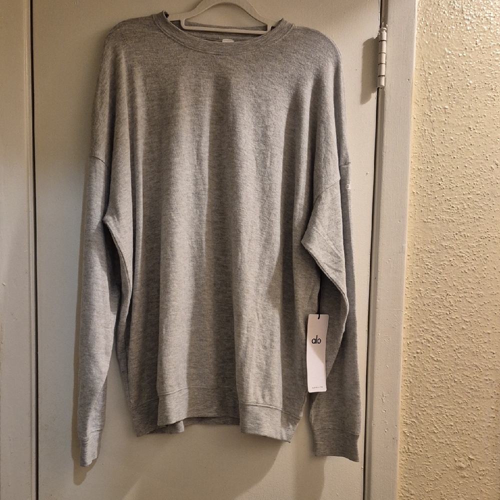 ALO Yoga Light Gray Crewneck Sweater